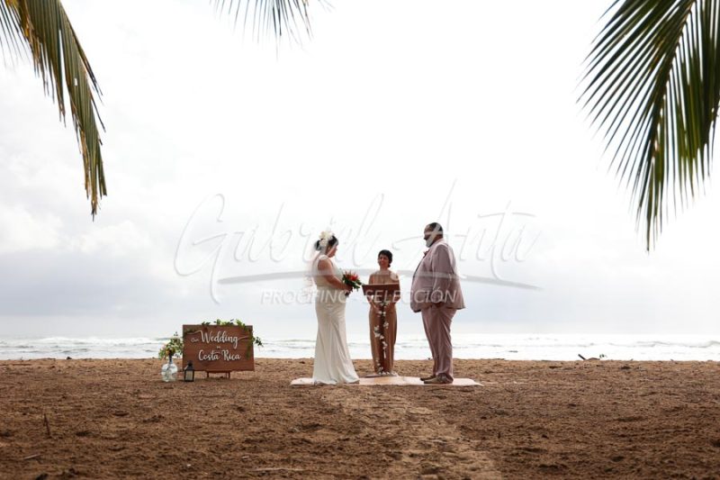 Elopement Wedding in Puerto Viejo de Talamanca Costa Rica
