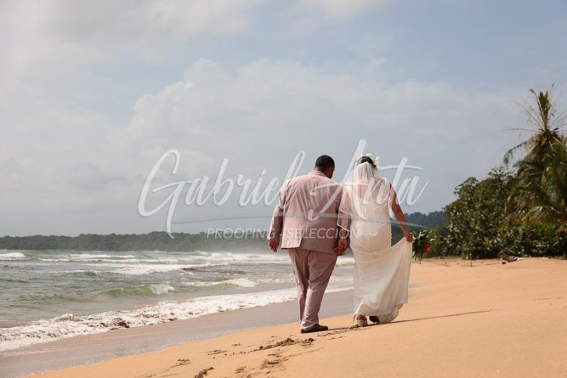 Elopement Wedding in Puerto Viejo de Talamanca Costa Rica