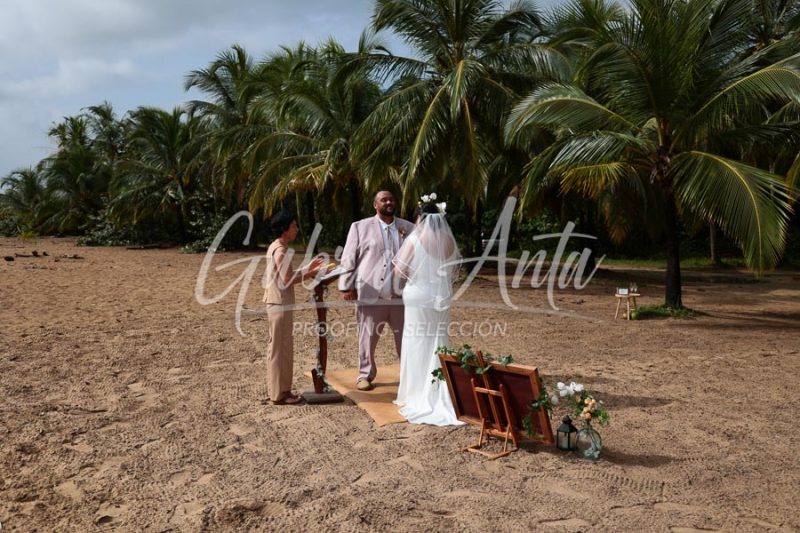 Elopement Wedding in Puerto Viejo de Talamanca Costa Rica