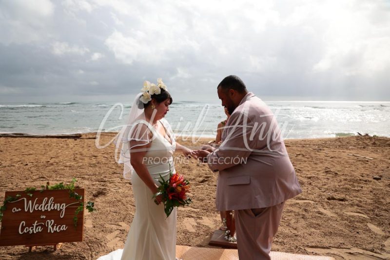 Elopement Wedding in Puerto Viejo de Talamanca Costa Rica