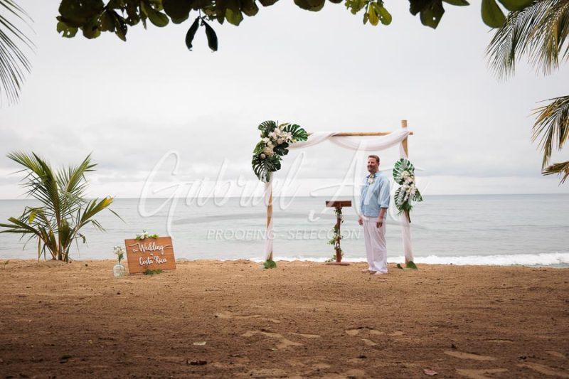 Elopement Wedding in Costa Rica - Puerto Viejo de Talamanca