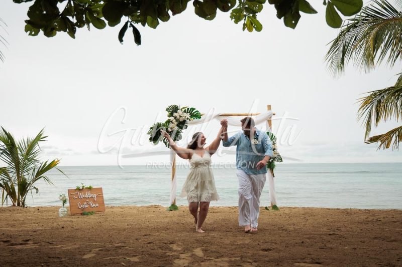 Elopement Wedding in Costa Rica - Puerto Viejo de Talamanca