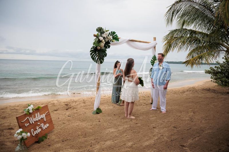 Elopement Wedding in Costa Rica - Puerto Viejo de Talamanca