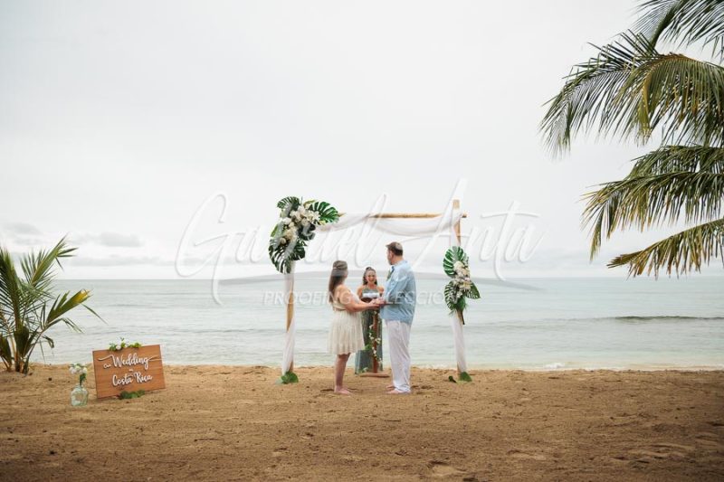 Elopement Wedding in Costa Rica - Puerto Viejo de Talamanca