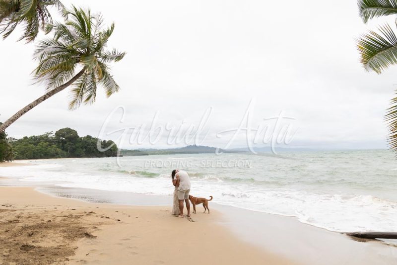 Propuesta de Matrimonio en la Playa en Puerto Viejo de Talamanca (Costa Rica)