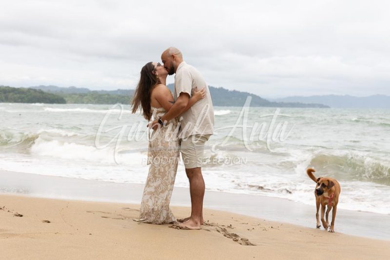 Propuesta de Matrimonio en la Playa en Puerto Viejo de Talamanca (Costa Rica)