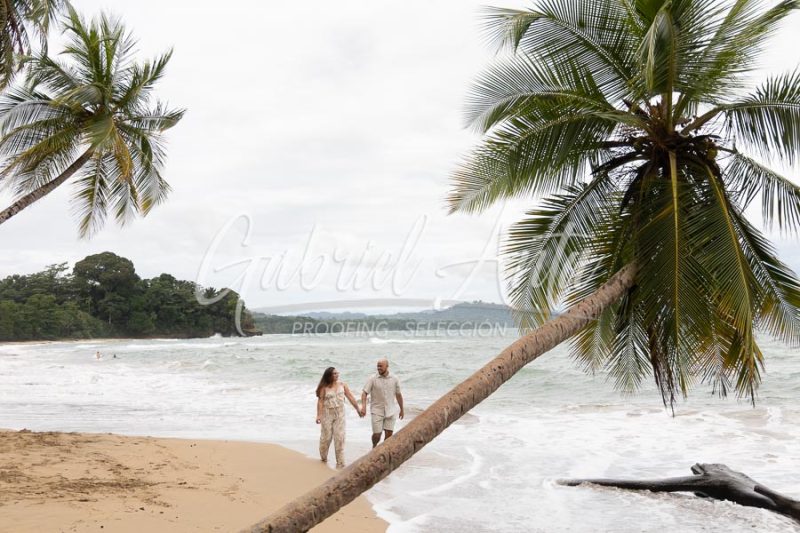 Propuesta de Matrimonio en la Playa en Puerto Viejo de Talamanca (Costa Rica)