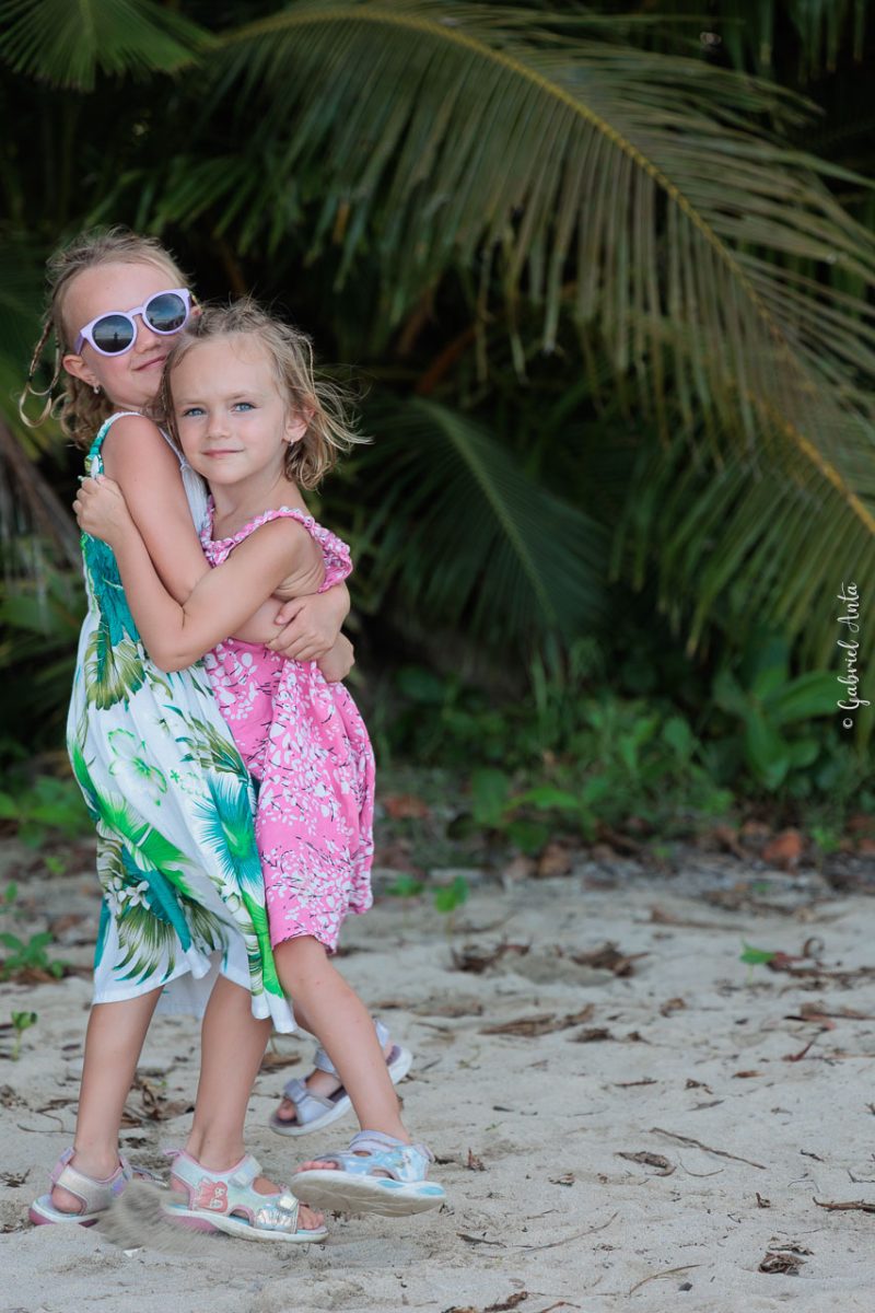 Family Photographer in Puerto Viejo, Costa Rica – Beach & Jungle Sessions
