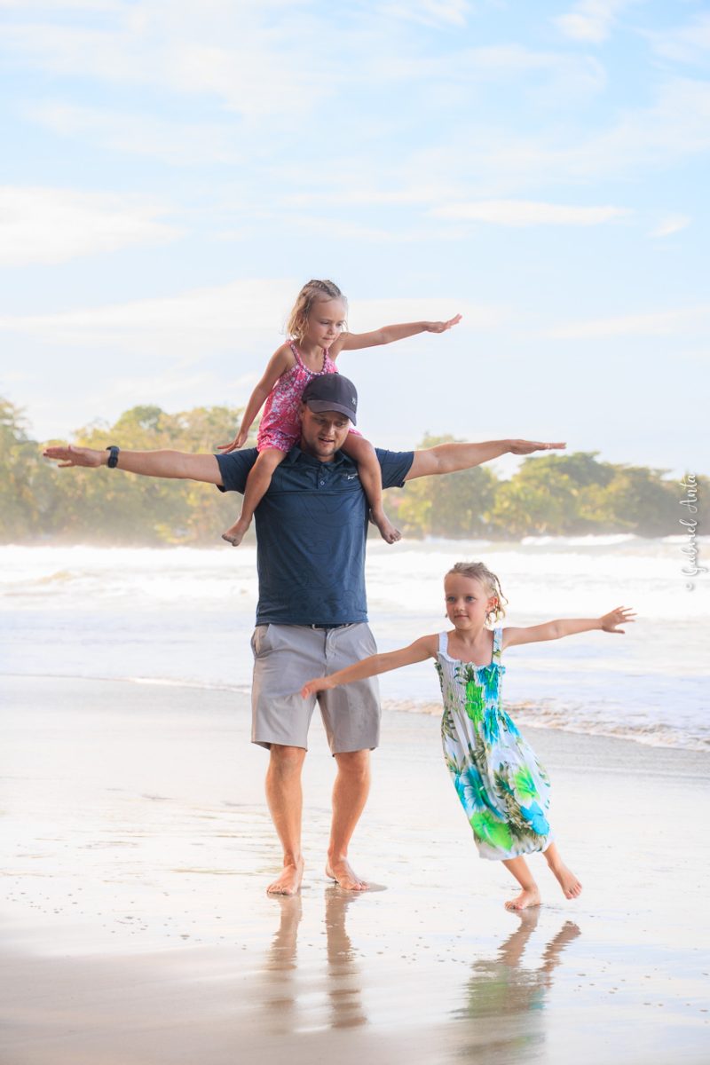 Family Photographer in Puerto Viejo, Costa Rica – Beach & Jungle Sessions