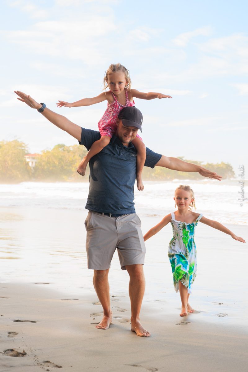 Family Photographer in Puerto Viejo, Costa Rica – Beach & Jungle Sessions