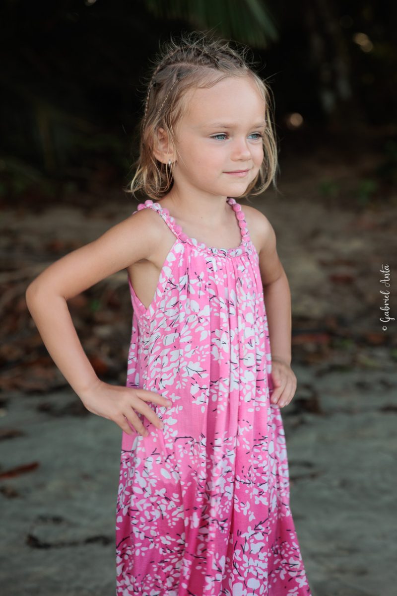 Family Photographer in Puerto Viejo, Costa Rica – Beach & Jungle Sessions