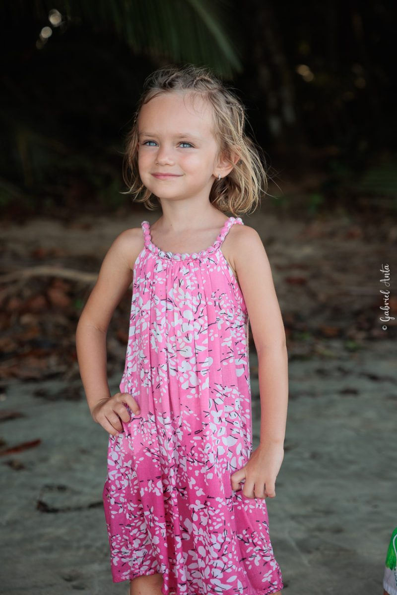 Family Photographer in Puerto Viejo, Costa Rica – Beach & Jungle Sessions