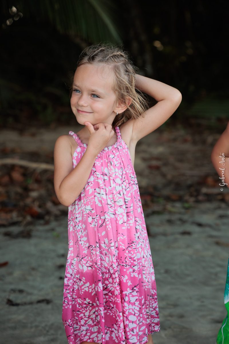 Family Photographer in Puerto Viejo, Costa Rica – Beach & Jungle Sessions