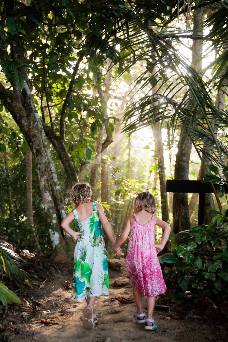 Family Photographer in Puerto Viejo, Costa Rica – Beach & Jungle Sessions