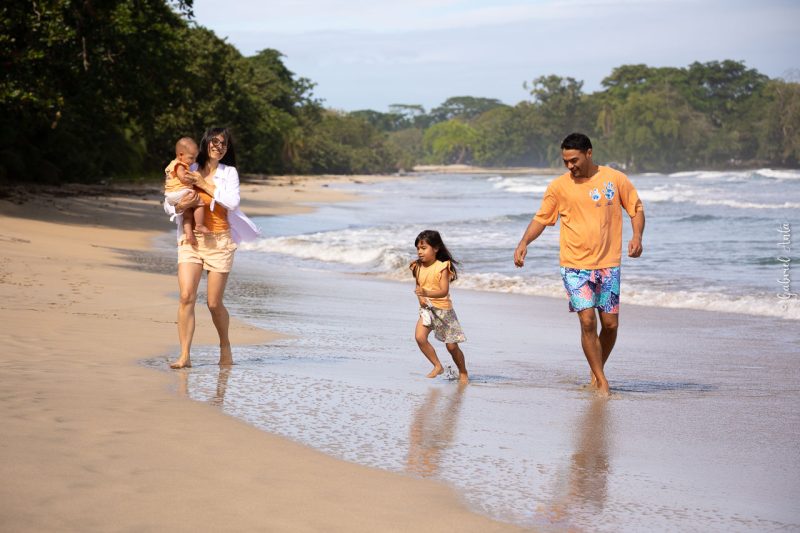 Fotógrafo de Familias en Puerto Viejo