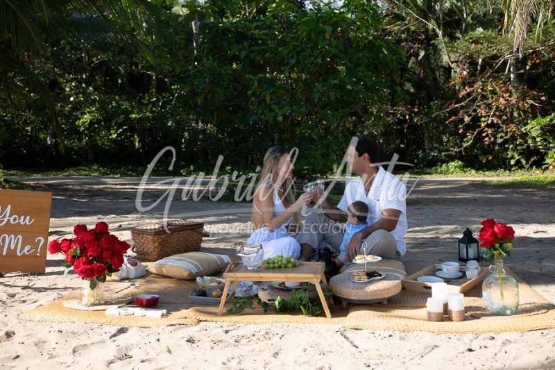 Propuesta de Matrimonio en la playa en Puerto Viejo