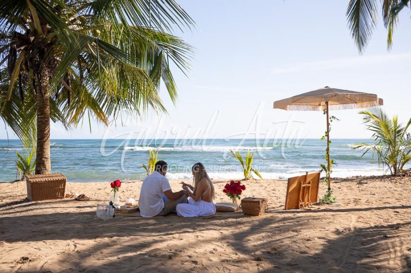 Propuesta de Matrimonio en la playa en Puerto Viejo