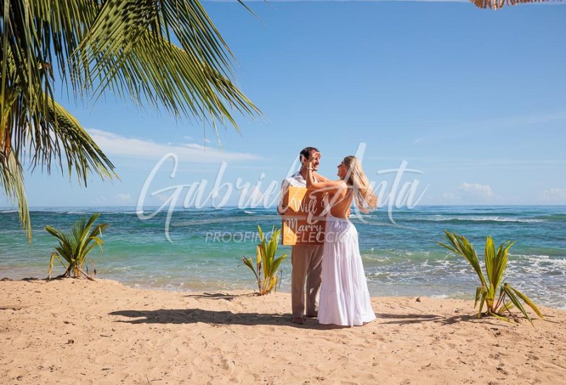 Propuesta de Matrimonio en la playa en Puerto Viejo