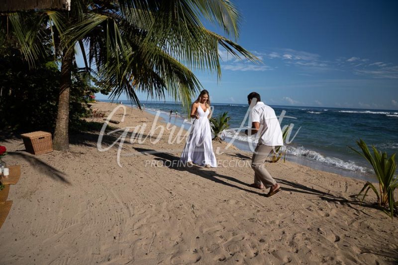Propuesta de Matrimonio en la playa en Puerto Viejo