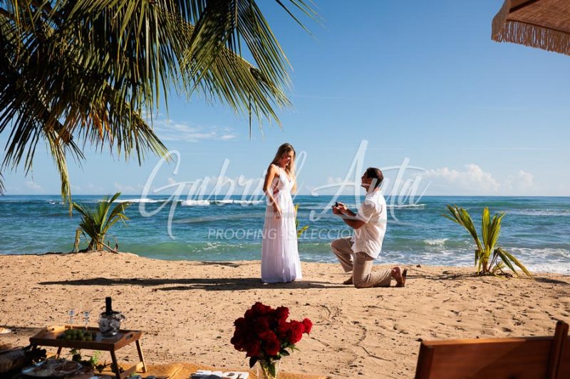 Propuesta de Matrimonio en la playa en Puerto Viejo