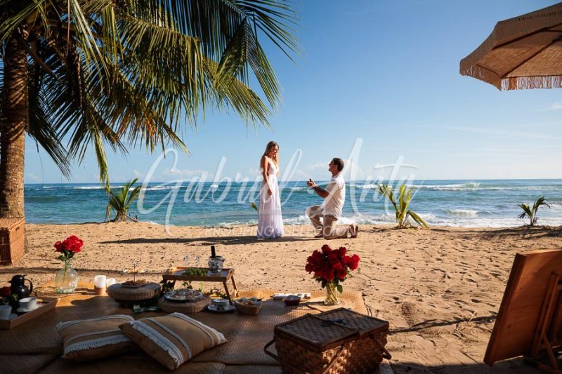 Propuesta de Matrimonio en la playa en Puerto Viejo