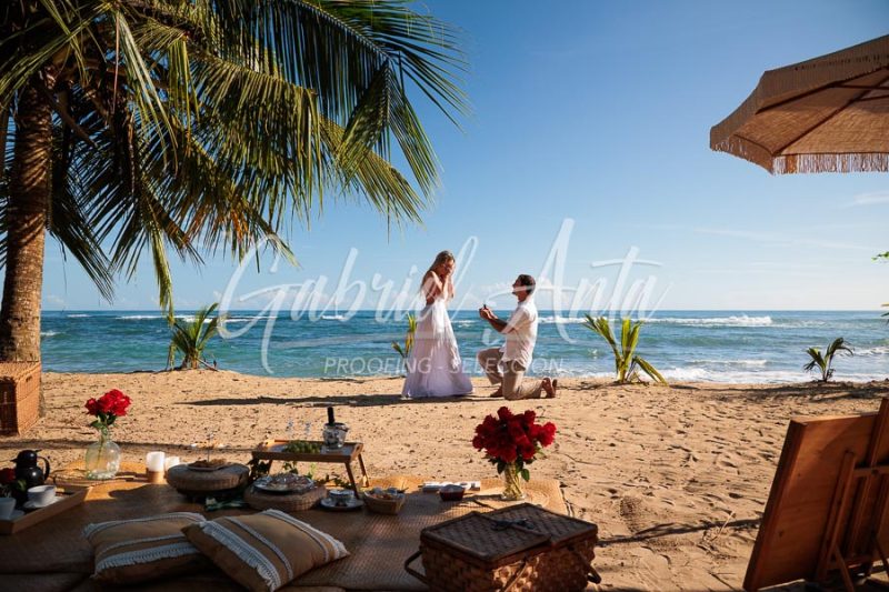 Propuesta de Matrimonio en la playa en Puerto Viejo