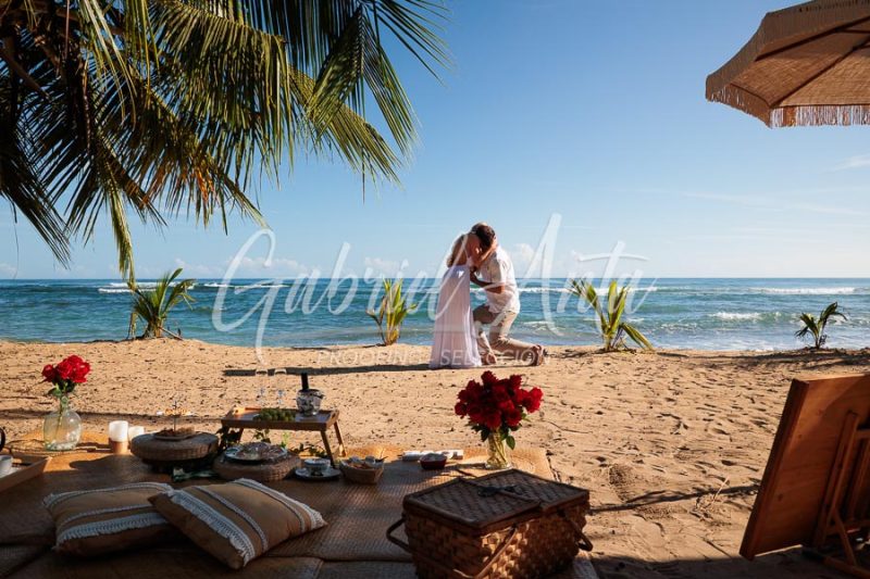 Propuesta de Matrimonio en la playa en Puerto Viejo