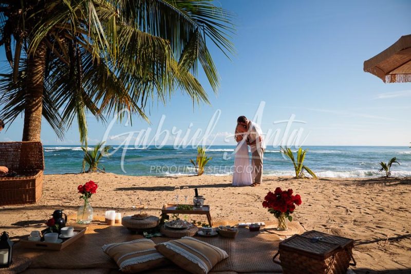 Propuesta de Matrimonio en la playa en Puerto Viejo