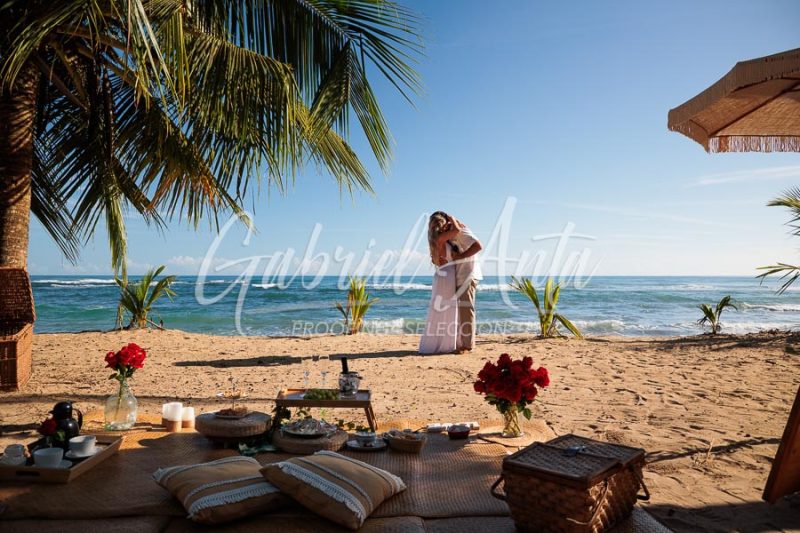 Propuesta de Matrimonio en la playa en Puerto Viejo