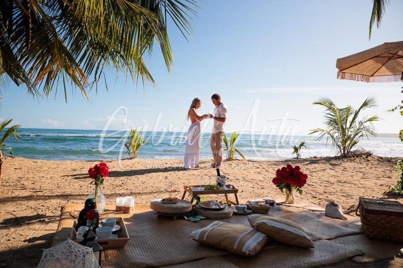 Propuesta de Matrimonio en la playa en Puerto Viejo