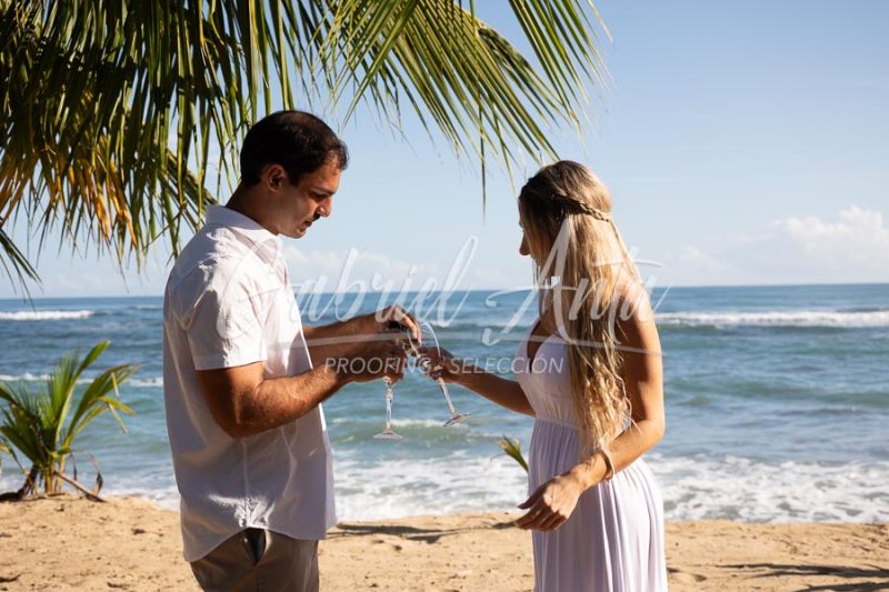 Propuesta de Matrimonio en la playa en Puerto Viejo