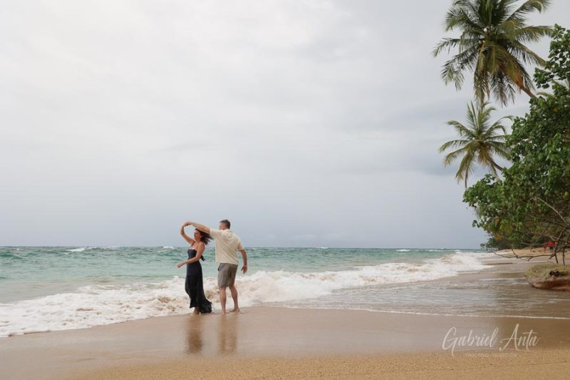 Family Photos at Punta Uva Beach, Puerto Viejo, Costa Rica