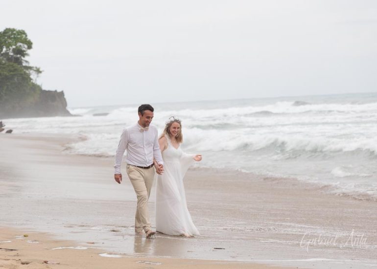 Boda en la Playa en Costa Rica - Playa Cocles