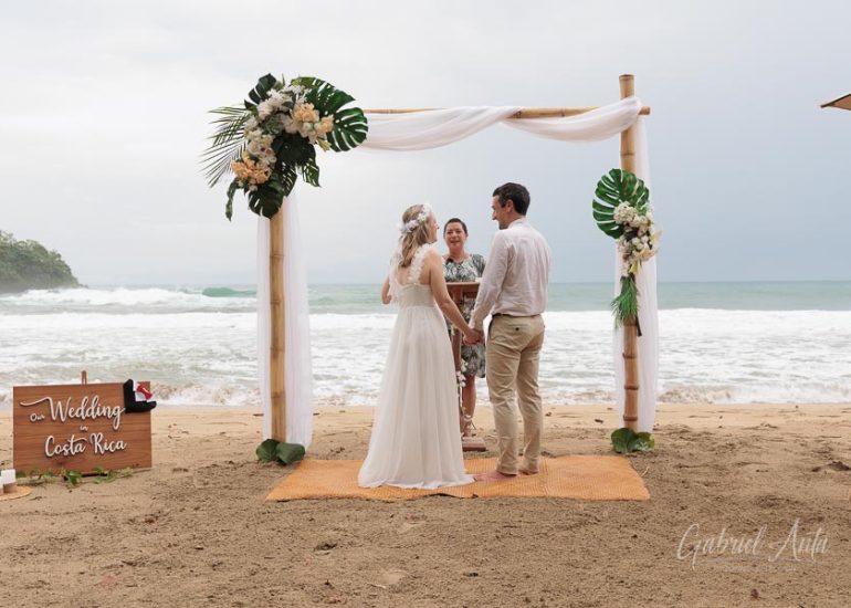 Boda en la Playa en Costa Rica - Playa Cocles