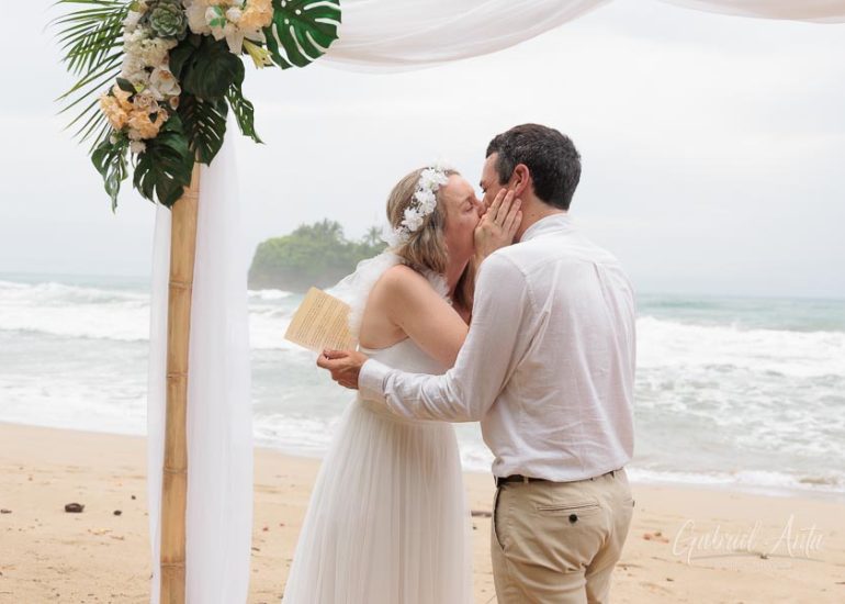 Boda en la Playa en Costa Rica - Playa Cocles