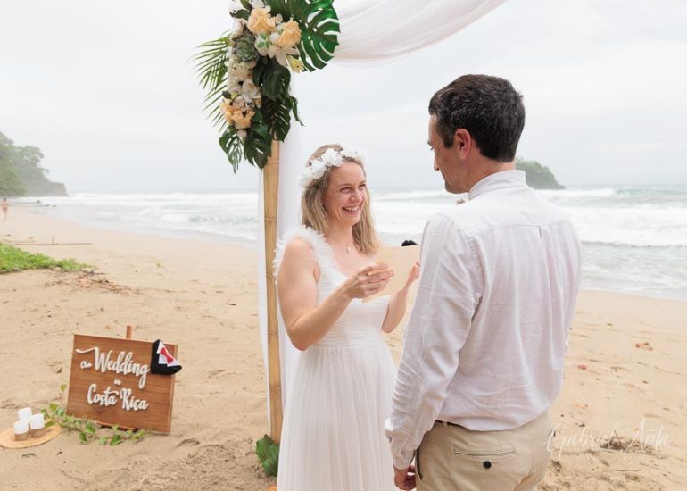 Boda en la Playa en Costa Rica - Playa Cocles