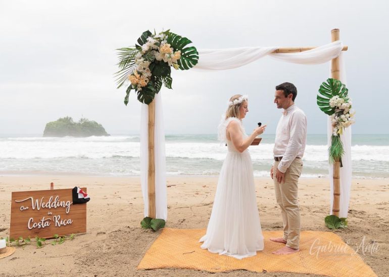 Boda en la Playa en Costa Rica - Playa Cocles