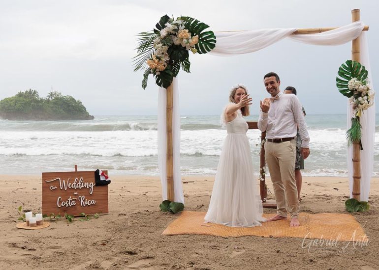 Boda en la Playa en Costa Rica - Playa Cocles