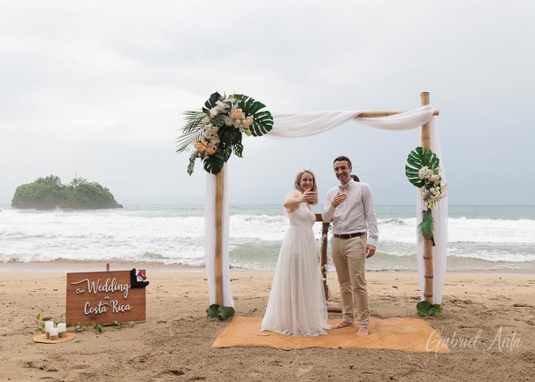 Boda en la Playa en Costa Rica - Playa Cocles