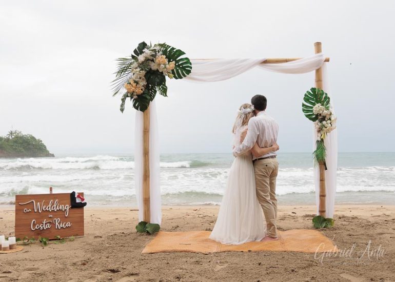 Boda en la Playa en Costa Rica - Playa Cocles