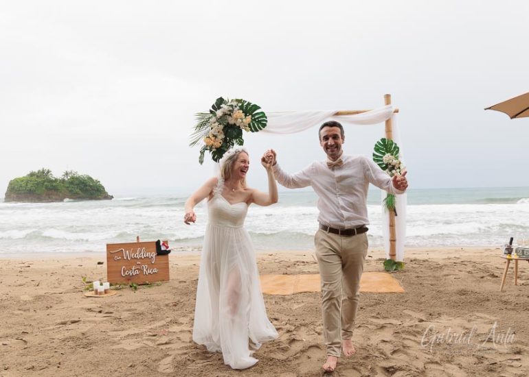 Boda en la Playa en Costa Rica - Playa Cocles