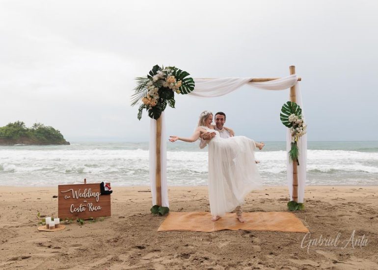 Boda en la Playa en Costa Rica - Playa Cocles