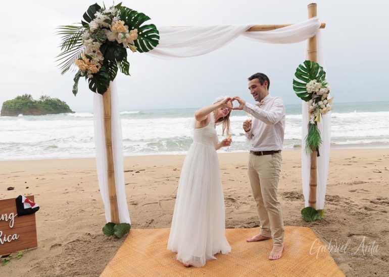 Boda en la Playa en Costa Rica - Playa Cocles