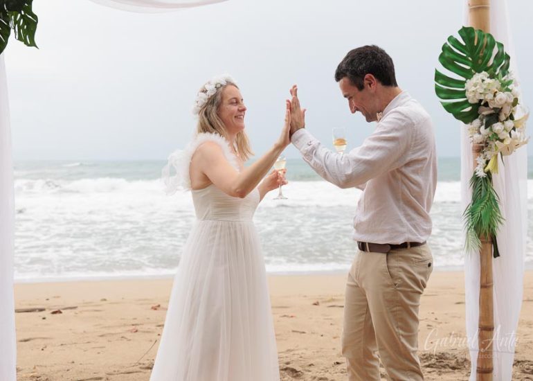 Boda en la Playa en Costa Rica - Playa Cocles
