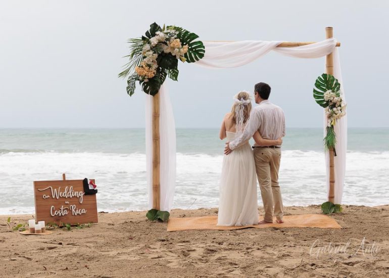 Boda en la Playa en Costa Rica - Playa Cocles