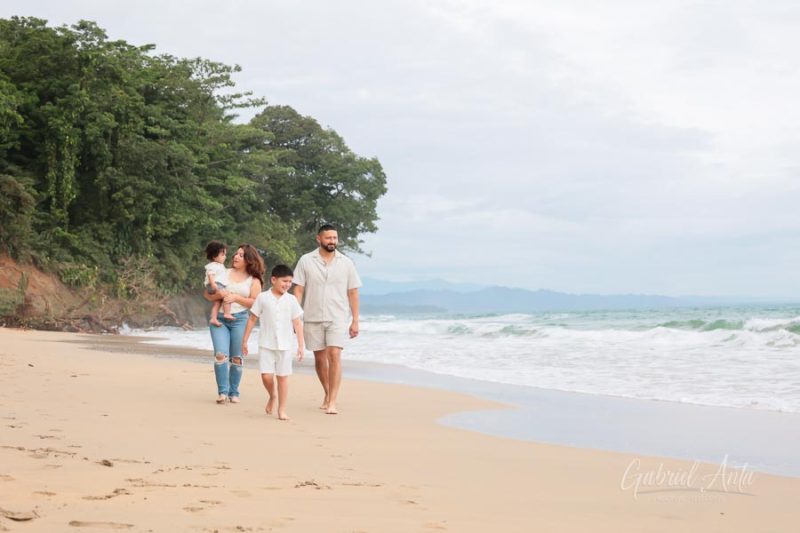 Family Photographer Puerto Viejo Beach