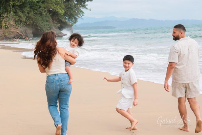 Family Photographer Puerto Viejo Beach