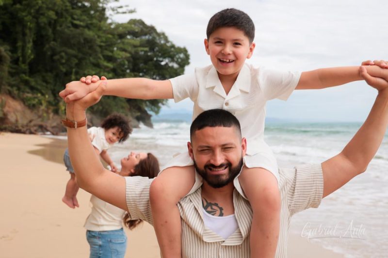 Family Photographer Puerto Viejo Beach