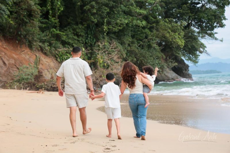 Family Photographer Puerto Viejo Beach