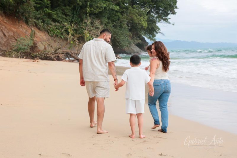 Family Photographer Puerto Viejo Beach